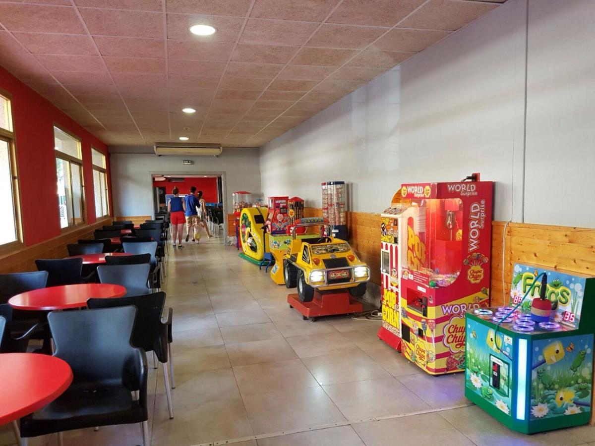 Studio In Aparthotel "Internacional" Salou Bagian luar foto