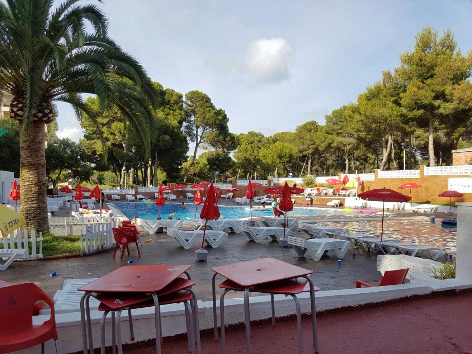 Studio In Aparthotel "Internacional" Salou Bagian luar foto
